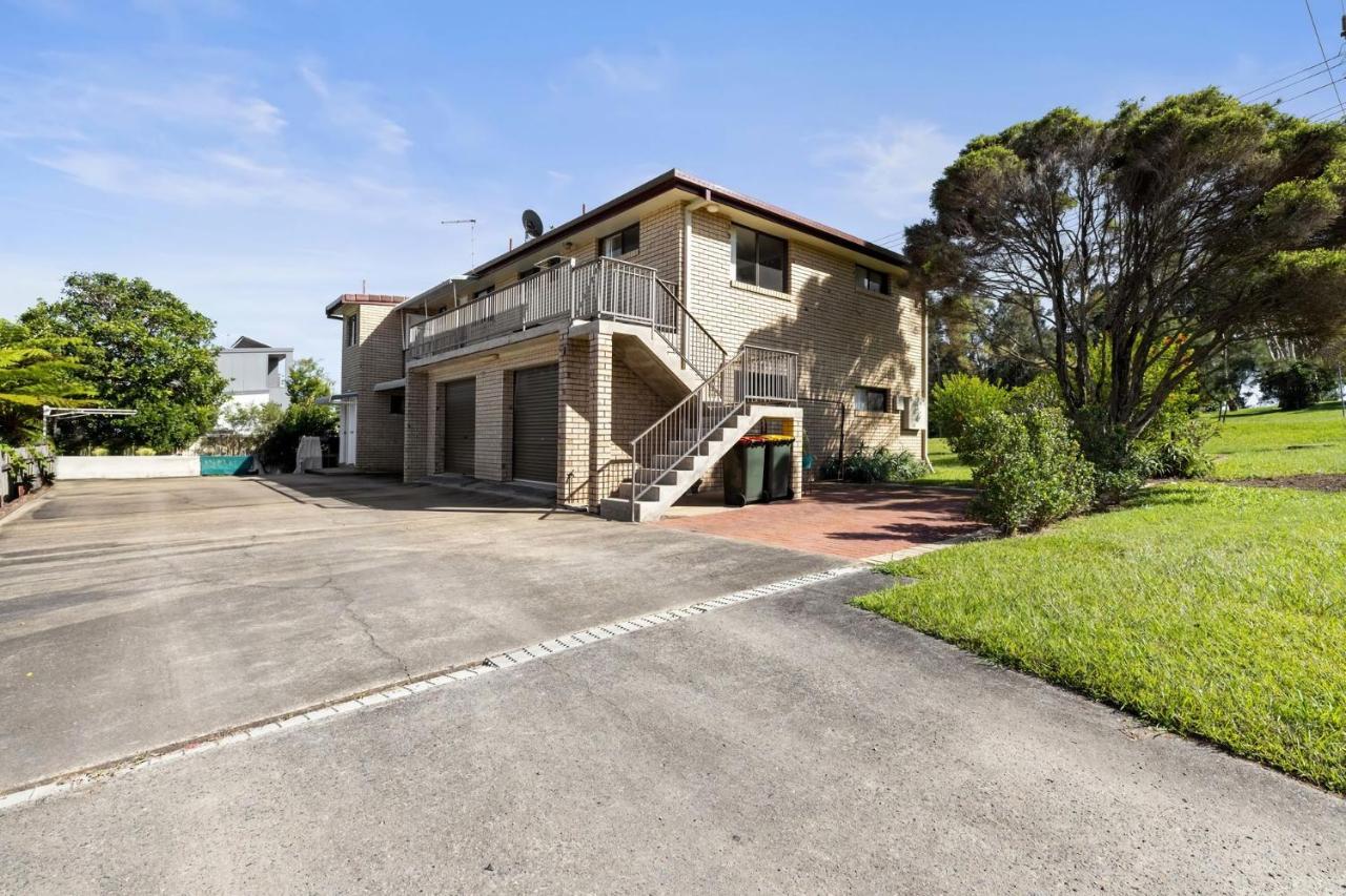 Ocean Drift Villa Woolgoolga Exterior photo