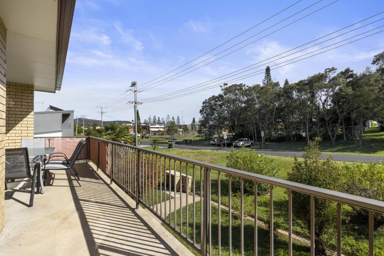 Ocean Drift Villa Woolgoolga Exterior photo